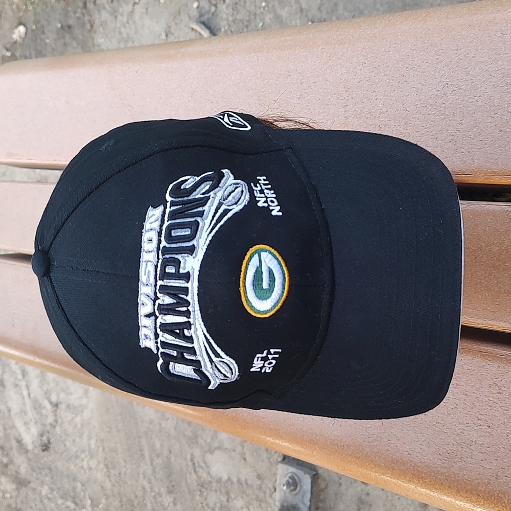 2011 Reebok Green Bay Packer NFC Division Champions Embroidered Snapback Hat Cap